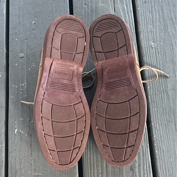 G.H. BASS Men’s Pasadena Tan Suede Buck size 7, like new condition. - Picture 4 of 5